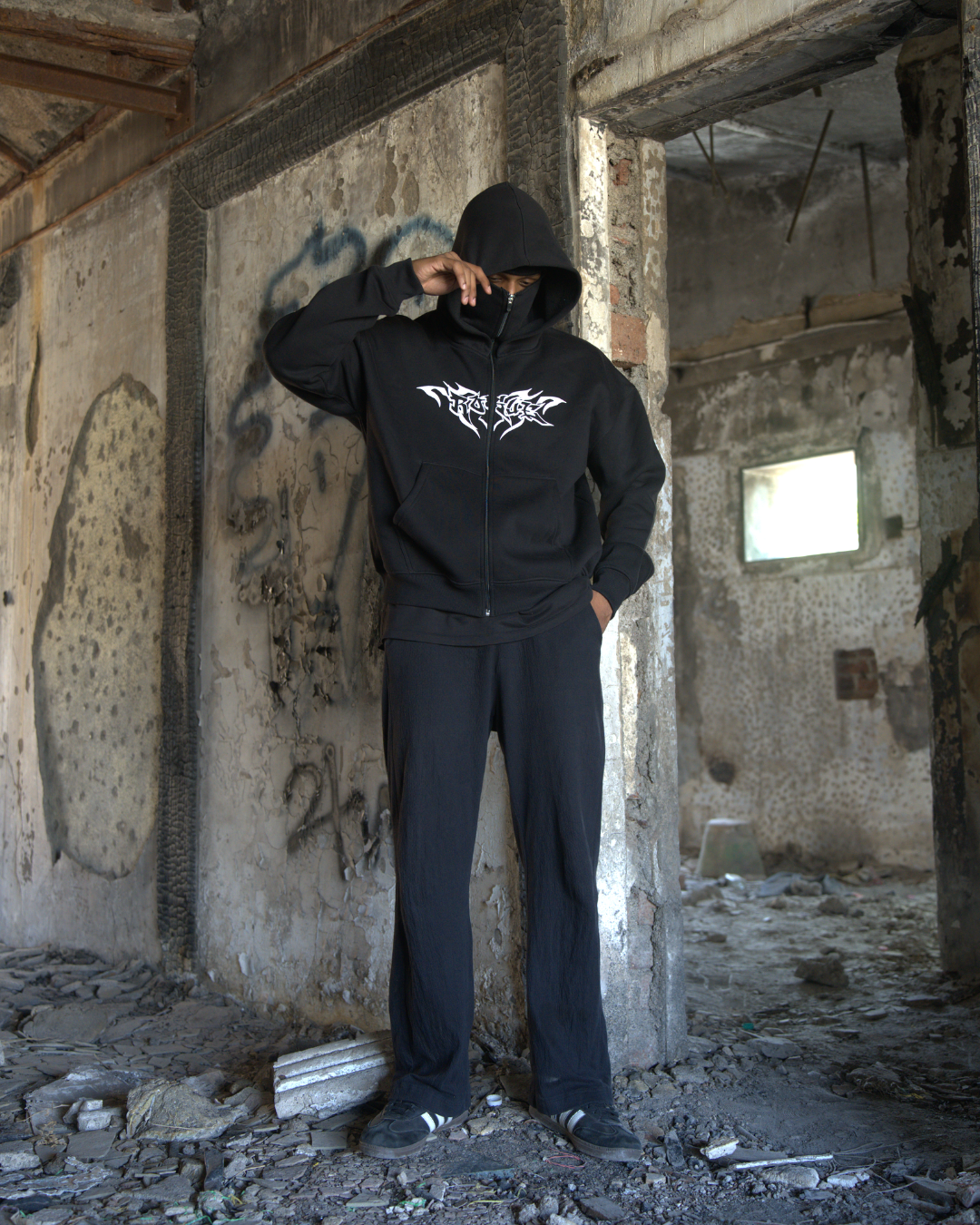 ROGUE HOODIE